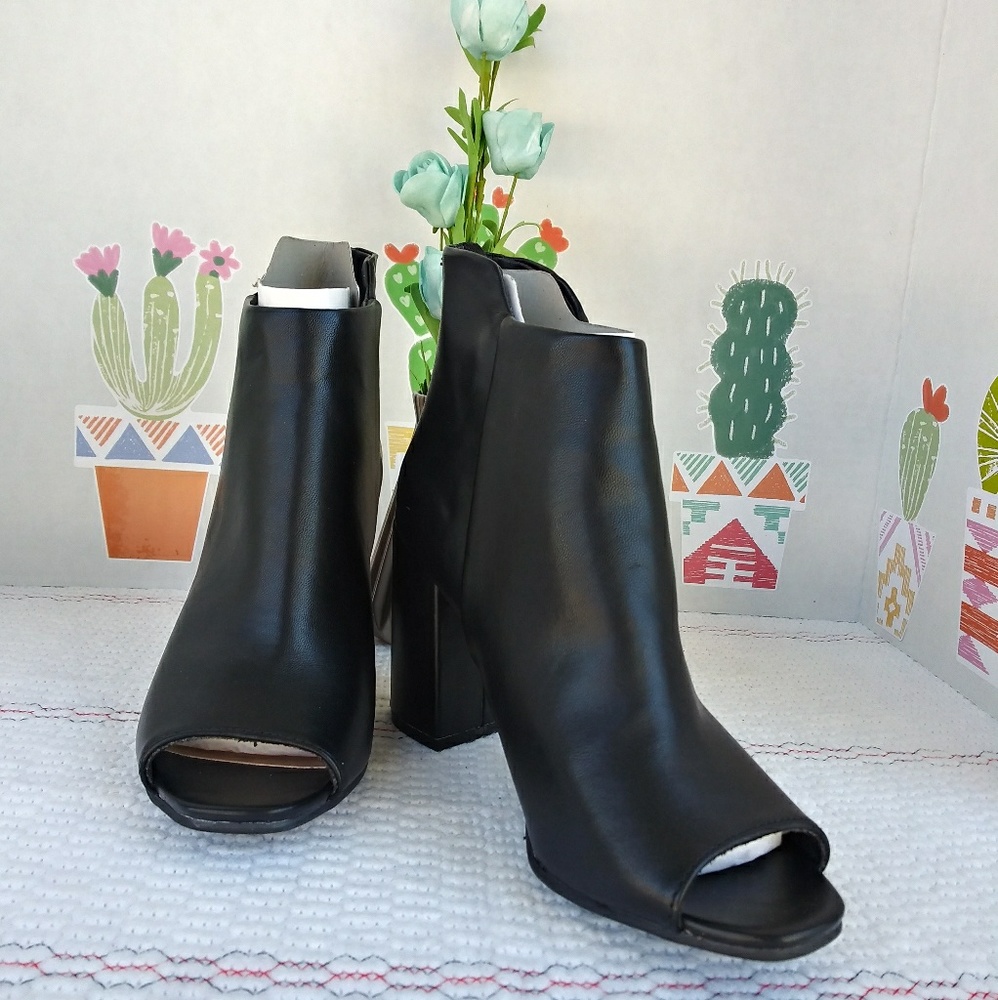 Seven Dials Tinsley Ankle Boots